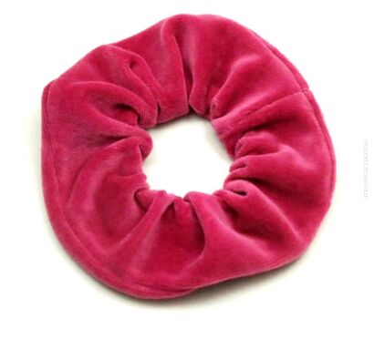 WELURY & SCRUNCHIES