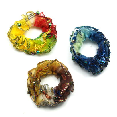 GUMKI DO WŁOSÓW SCRUNCHIE KOLOROWE 3 SZTUKI                                                  (0195-14 SAH)