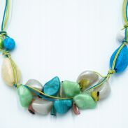 WISIOREK/ KORALE WIELOKOLOROWE NA SZNURECZKACH                    0612-1053 - 2