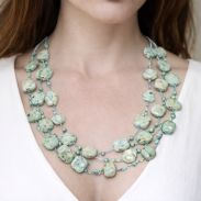 NASZYJNIK / WISIOREK Z ZIELONYMI KORALIKAMI (MAX-02064 C SAM B) - 4