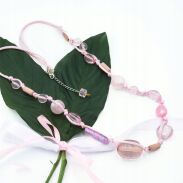 NASZYJNIK / KORALE RÓŻOWE NA SZNURECZKACH                                                                    0612-1058 - 2