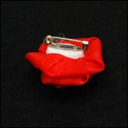 BROSZKA MAŁA JASNO-CZERWONA KWIAT / RÓŻA 0605-91 - 2