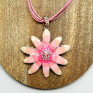 WISIOR / NASZYJNIK NA SZNURECZKACH Z RÓŻOWYM KWIATEM                                                 (WISZ-5 SAH) - 2