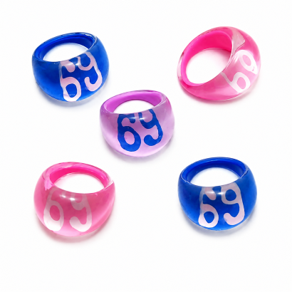 PIERŚCIONKI KOLOROWE "69" PLASTIKOWE LIFESTYLE (5 szt) 0609-14