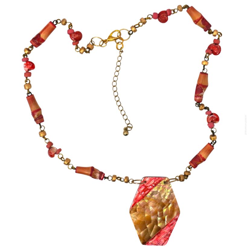 NASZYJNIK / WISIOREK MUSZELKI Z ZAWIESZKĄ                                      (2313 SA)