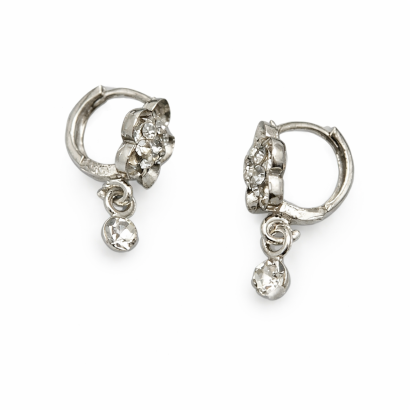 KOLCZYKI KLASYCZNE WISZĄCE Z CYRKONIAMI KWIATKI SREBRNE 0608-23