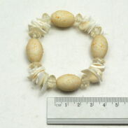 BRANSOLETKA  Z KORALIKÓW- OSTATNIE DWIE SZTUKI !                                                                                  0617-25 - 2