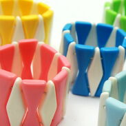 BRANSOLETKI KOLOROWE NA GUMCE 6 SZTUK                                                            (2304 SAM) - 2