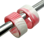 BRANSOLETKI PLASTIKOWE RÓŻOWO- BIAŁE 2 SZTUKI                                                                      (4944 SAM) - 2