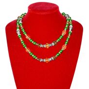 NASZYJNIK OZDOBNY Z KORALIKAMI W KOLORZE ZIELONYM                                  (1972 SAL) - 2