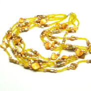 KORALE / NASZYJNIK Z KORALIKAMI Z  MASY PERŁOWEJ   0611-698 - 2