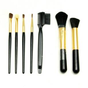 COSMETIC BRUSH 7204