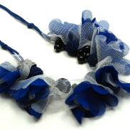 WISIOR / NASZYJNIK NIEBIESKI TIULOWY                                                             0676-525 - 2