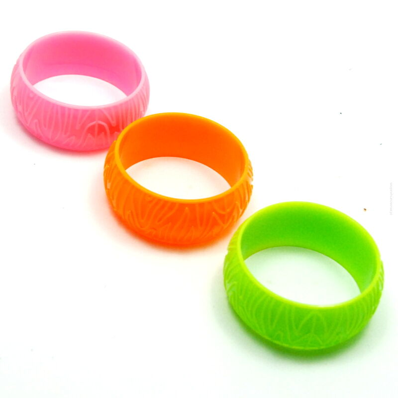 BRANSOLETKI PLASTIKOWE KOLOROWE SZEROKIE 3 SZTUKI                                                                   (6442-1 SAM)