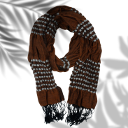 SZAL DAMSKI BRĄZOWY Z FRĘDZLAMI                                                                    SZAL-17 - 5