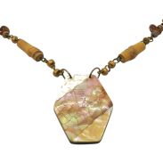 NASZYJNIK / WISIOREK MUSZELKI Z ZAWIESZKĄ                                      (2313/1 SA) - 2