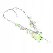 NASZYJNIK / WISIOR ZIELONY Z KORALIKAMI NA ŁAŃCUSZKU                                                                (0642-1010 SAG) - 2