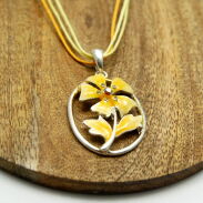 WISIOR / NASZYJNIK NA SZNURECZKACH Z OZDOBNĄ ZAWIESZKĄ                                                (WISZ-11 SAH) - 2