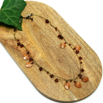 WISIOR / NASZYJNIK NA ŁAŃCUSZKACH BRĄZOWY                                             (7W286-1 SAM4)