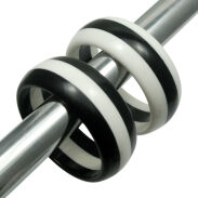 BRANSOLETKI PLASTIKOWE CZARNO- BIAŁE SZEROKIE 2 SZTUKI                                                                      (2723 SAM) - 2