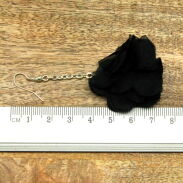 KOLCZYKI Z MATERIAŁU CZARNE- WISZĄCE KWIATY                                                                        (0611-84 SAH) - 2