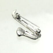 BROSZKA OZDOBNA W KSZTAŁCIE SAKSOFONU                                             0676-538 - 2