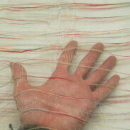 APASZKA / CHUSTA DAMSKA BIAŁA Z KOLOROWYMI ELEMENTAMI                                                                  (AP-34) - 2