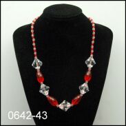 KORALE CZERWONE / PRZEZROCZYSTE BIAŁO - CZERWONE MODERN FOLK DŁUGIE 0642-43 - 2