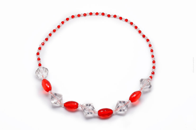 KORALE CZERWONE / PRZEZROCZYSTE BIAŁO - CZERWONE MODERN FOLK DŁUGIE 0642-43