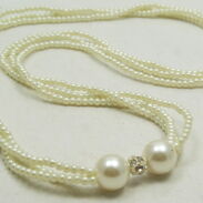 KORALE PEREŁKI  TRZYRZĘDOWE Z CYRKONIAMI                                                                                       0606-511 - 2