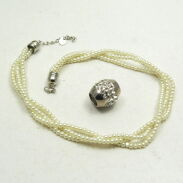 KORALE PEREŁKI Z OZDOBNĄ KULĄ                                                        0637-500 - 4