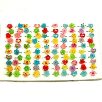 PIERŚCIONKI DZIECIĘCE REGULOWANE RÓŻNE WZORY (100 SZTUK) 0604-107