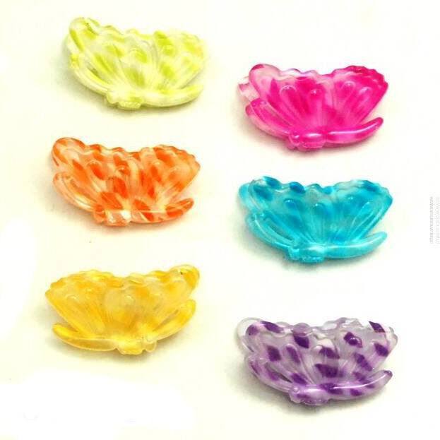 SZCZĘKI ŚREDNIE MOTYLE KOLOROWE 6 SZTUK                                                                      (0340-501 SAH)