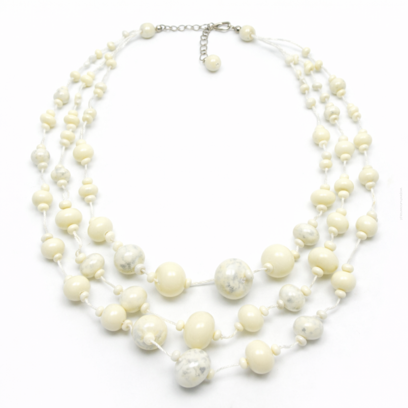 NASZYJNIK / WISIOREK Z KREMOWYMI KORALIKAMI (N-0602/5/3R C-4 SAM B)