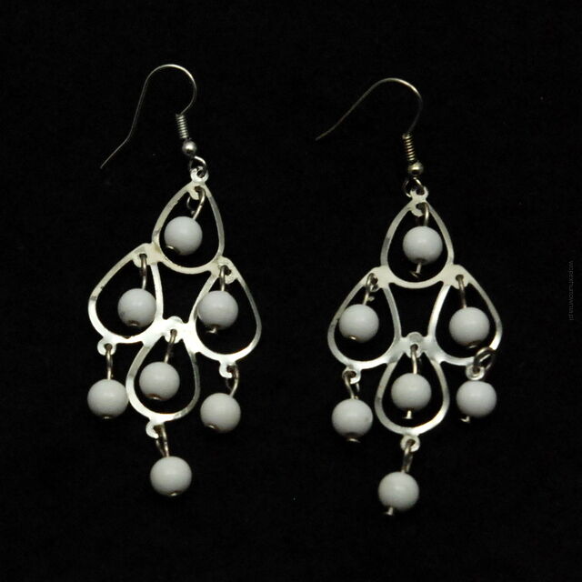 KOLCZYKI WISZĄCE Z KORALIKAMI               (0615-179 S)