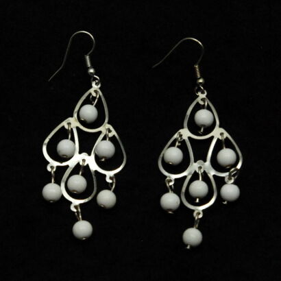 KOLCZYKI WISZĄCE Z KORALIKAMI               (0615-179 S)