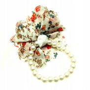 BRANSOLETKA NA GUMCE PEREŁKAMI I KWIATEM  BEŻOWO CZERWONA 0314-507 - 2