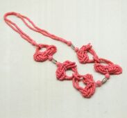 KORALE DREWNIANE / WISIOR W KOLORZE RÓŻOWYM                                                        0676-565 - 2