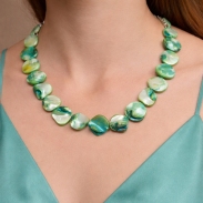 NASZYJNIK / WISIOREK ZIELONY Z MASY PERŁOWEJ (341LO2-4 SAM C) - 2