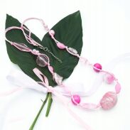 WISIOREK / NASZYJNIK RÓŻOWE NA SZNURECZKACH                                                          0612-1061 - 3