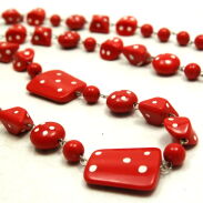 KORALE CZERWONE W BIAŁE KROPKI 96 cm                                                                       0611-75 AS - 2