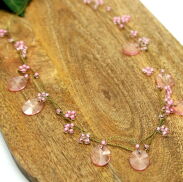 WISIOR / NASZYJNIK NA ŁAŃCUSZKACH RÓŻOWY                                            (7W286-3 SAM4) - 2