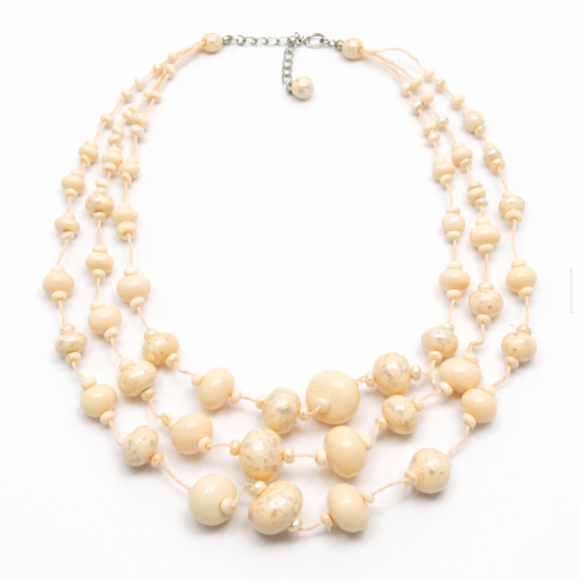 NASZYJNIK / WISIOREK Z BRZOSKWINIOWYMI KORALIKAMI (N-0602/5/3R C-3 SAM B)