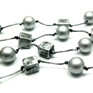 WISIOREK / NASZYJNIK Z OZDOBNYMI ELEMENTAMI                                                          0611-694 - 2