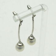 KOLCZYKI WISZĄCE Z PEREŁKĄ                                                                                0613-09 - 2