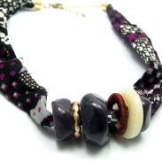 NASZYJNIK / WISIOR Z DUŻYMI- OZDOBNYMI KORALAMI                                                   (WI SAHL) - 3