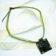 NASZYJNIK / WISIOR NA SZNURECZKACH Z ODDOBNĄ ZAWIESZKĄ                                 (0612-1038) - 4