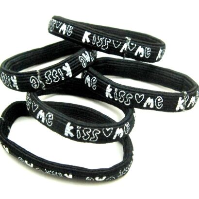 GUMKI DO WŁOSÓW CZARNE KISS ME (25 SZT) 0006-59