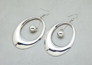 Kolczyki srebrne owalne z wiszącą kulką  615-156 - 3