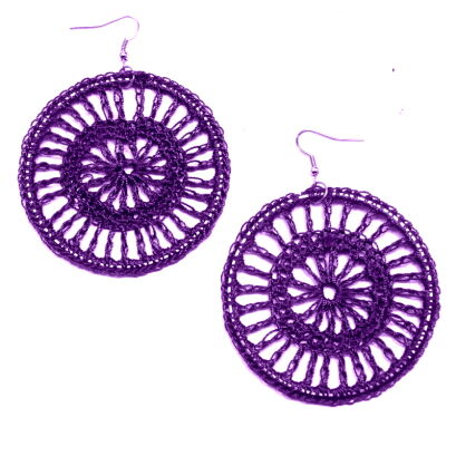 KOLCZYKI  KOŁA OBSZYTE FIOLETOWĄ NITKĄ (2617-1 SAH)